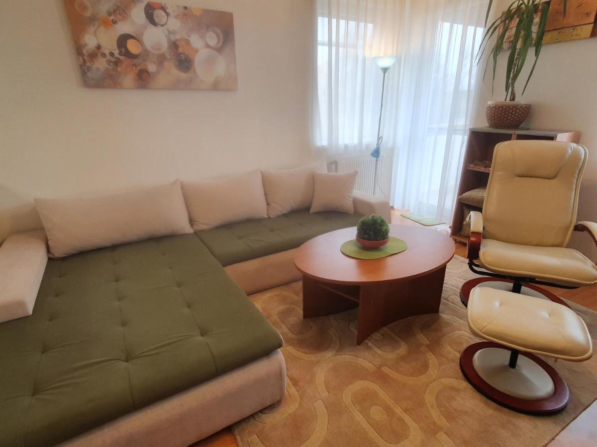 Gyorapartman2 外观 照片